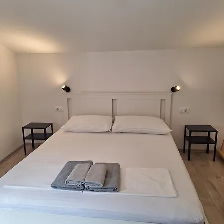 Riba Apartment *