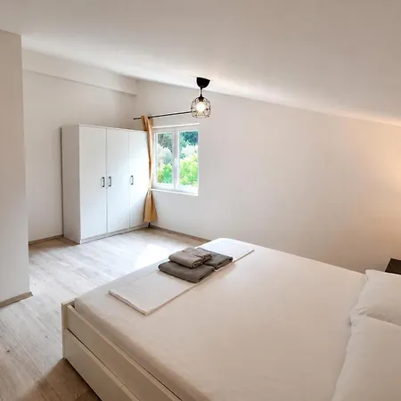 Riba Apartment
